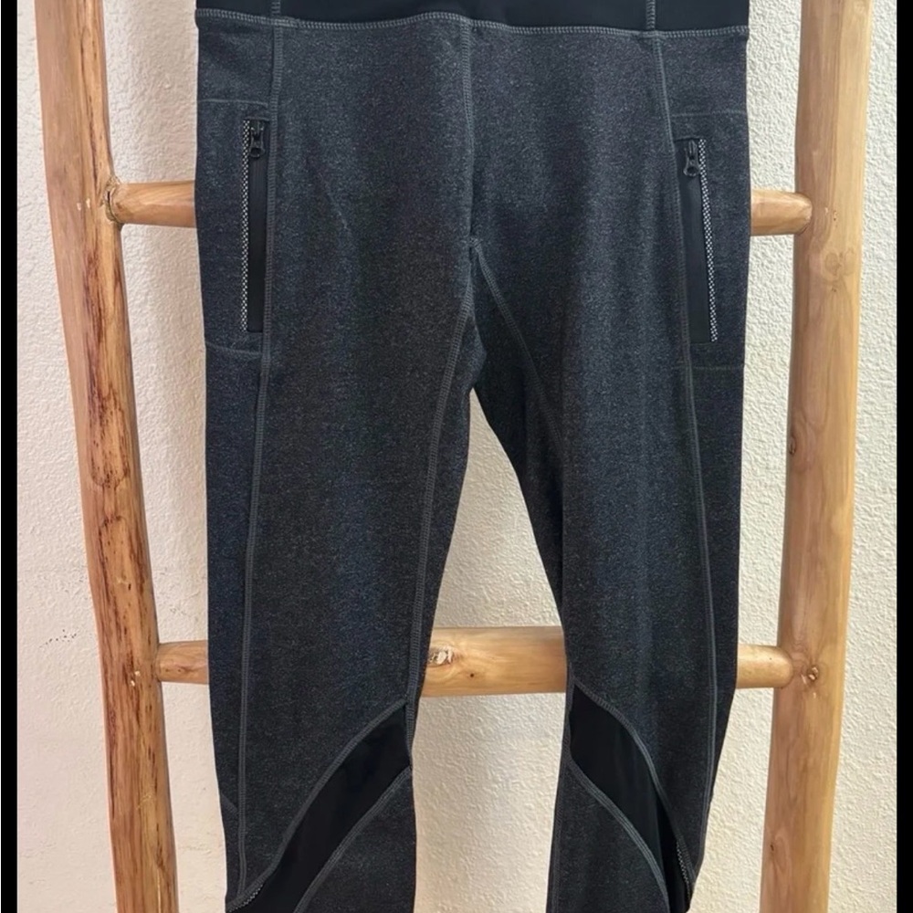 Lululemon leggings size 4